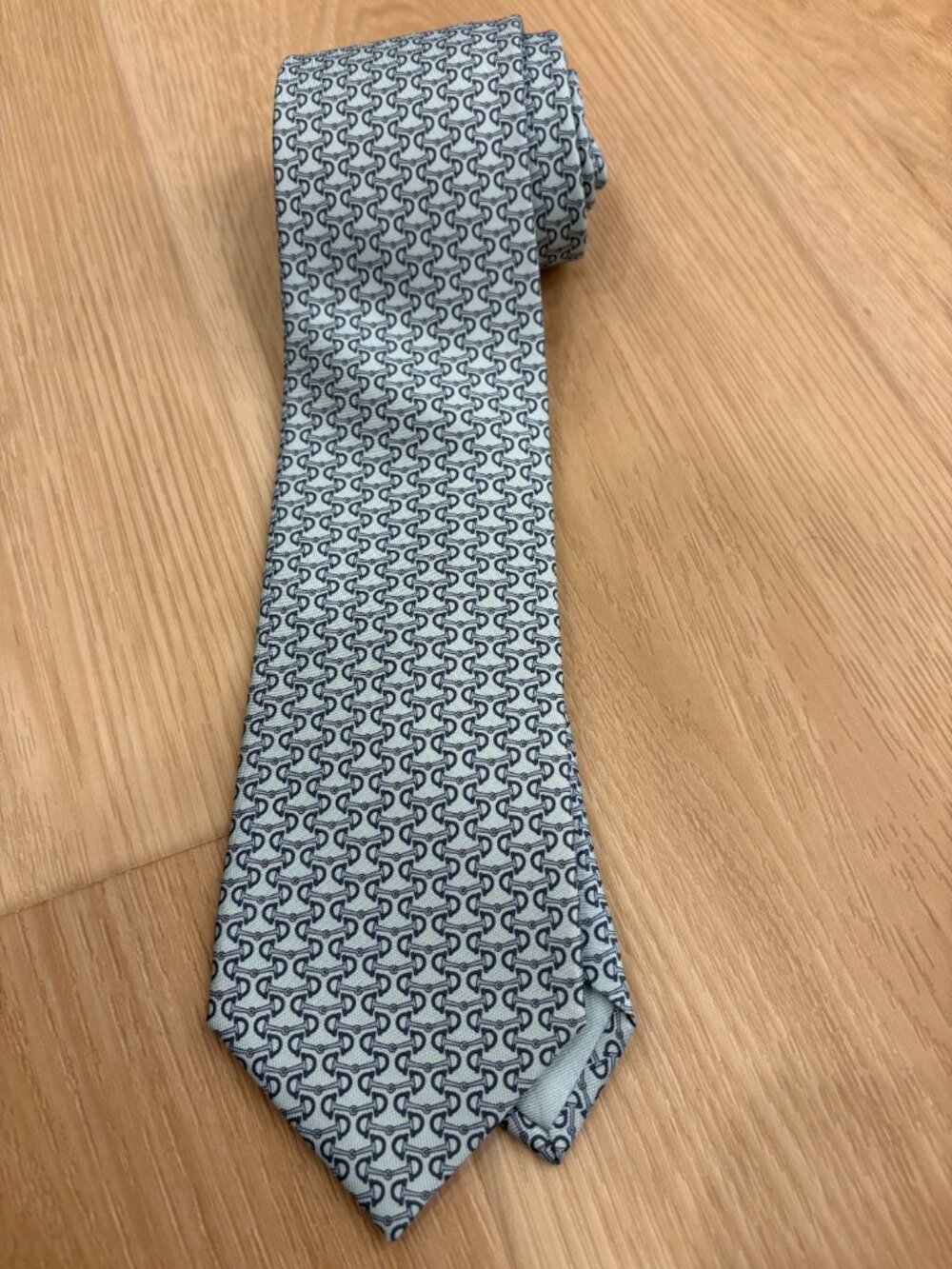 Hermès Paris Silk Tie Light Blue Navy Horse Bit Print NEW